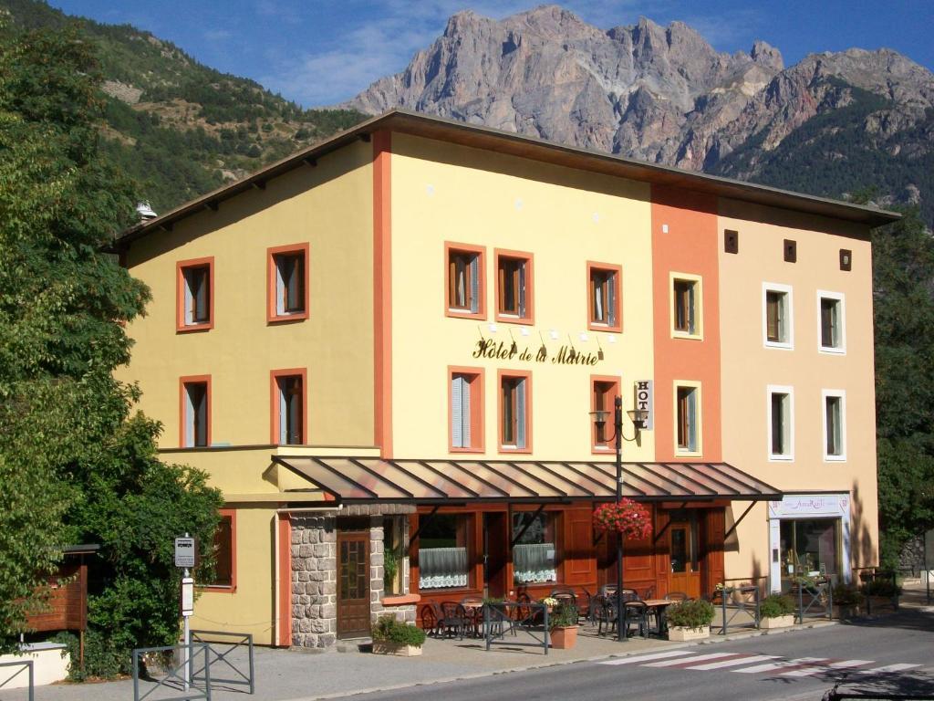 Hotel De La Mairie LʼArgentière-la-Bessée المظهر الخارجي الصورة